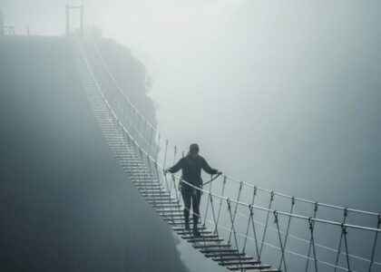 Devote yourself to one idea instead of running.